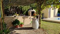 Jardí de Casa o xalet en venda en La Carlota amb Aire condicionat, Terrassa i Piscina