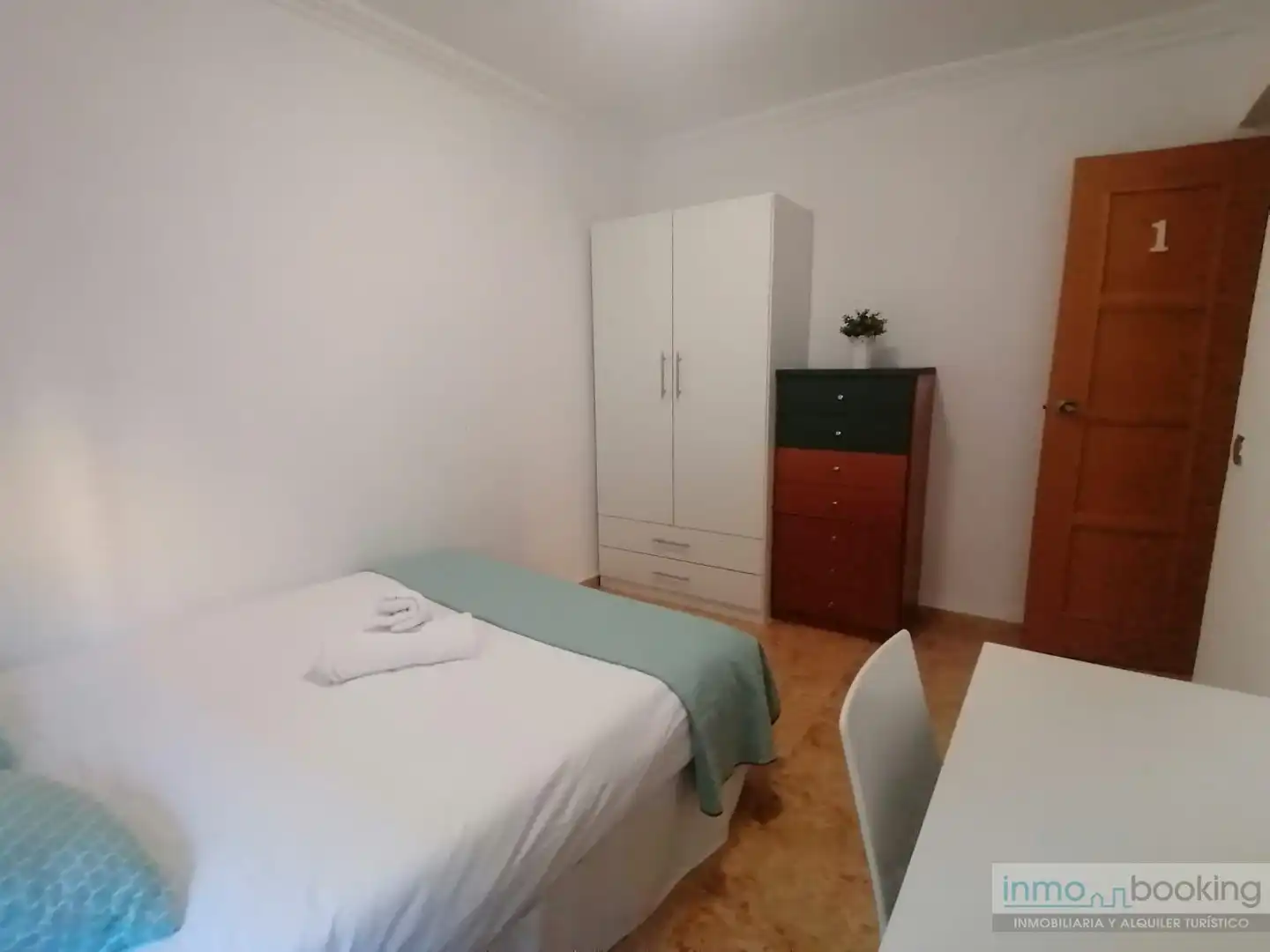 Habitación de Apartamento en venta en Reus con Aire acondicionado, Calefacción y Terraza