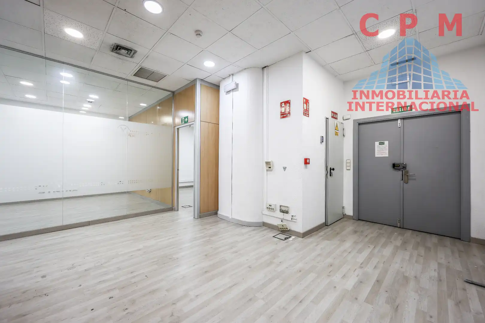 Office for sale in Usera