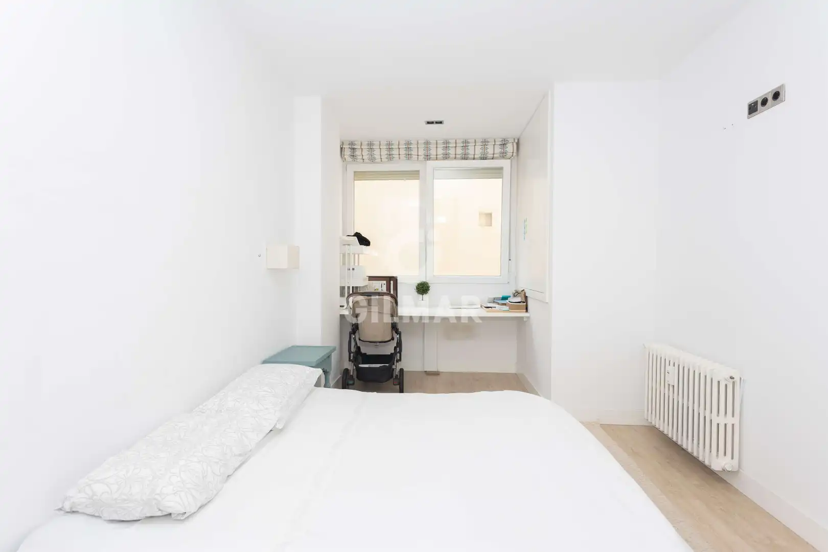 Habitación de Piso en venta en Madrid con Calefacción y Balcón