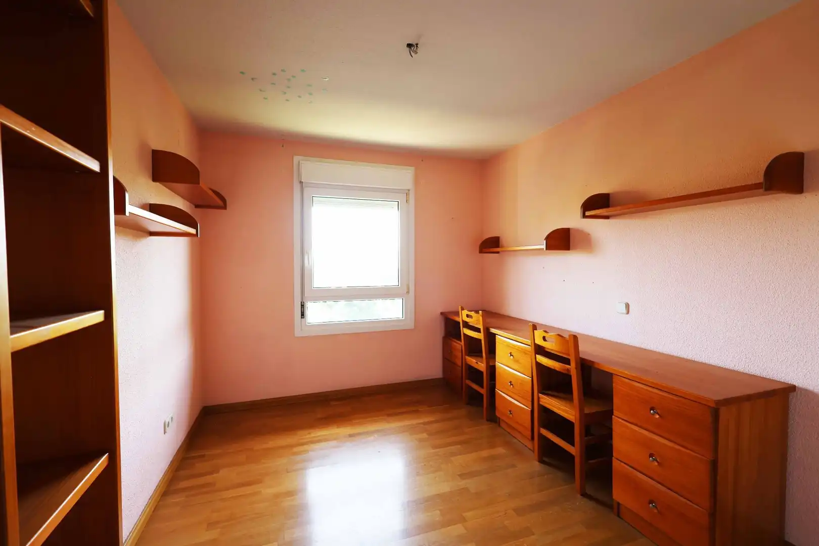 Habitación de Dúplex en venta en El Escorial con Calefacción, Terraza y Piscina comunitaria
