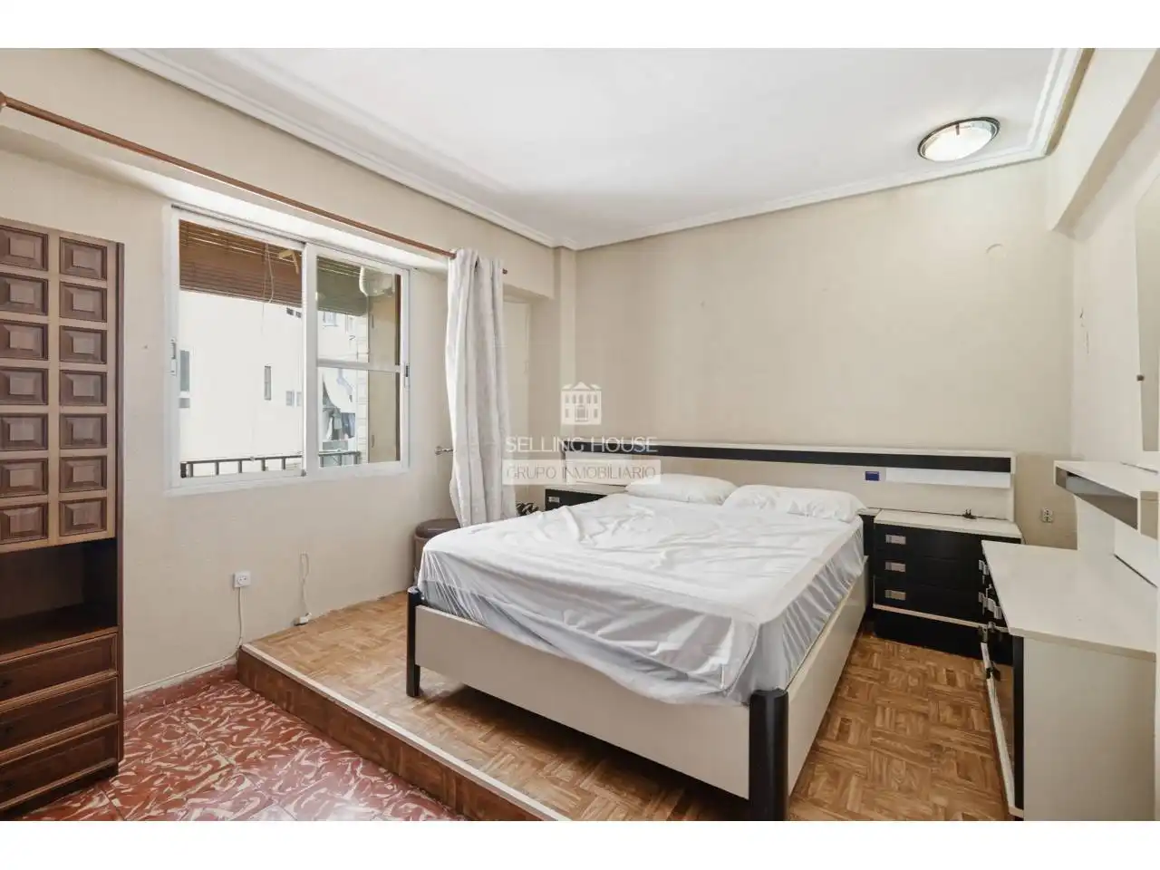 Habitación de Piso en venta en Valencia con Aire acondicionado y Balcón