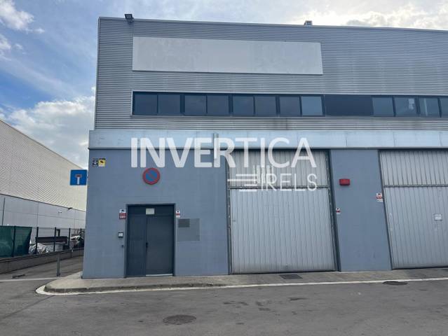Nave industrial en Alquiler en Carrer del Comerç en El Pla
