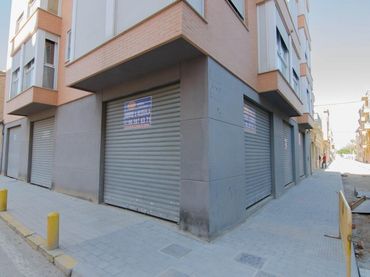 Local comercial en alquiler en Plaza Xúquer
