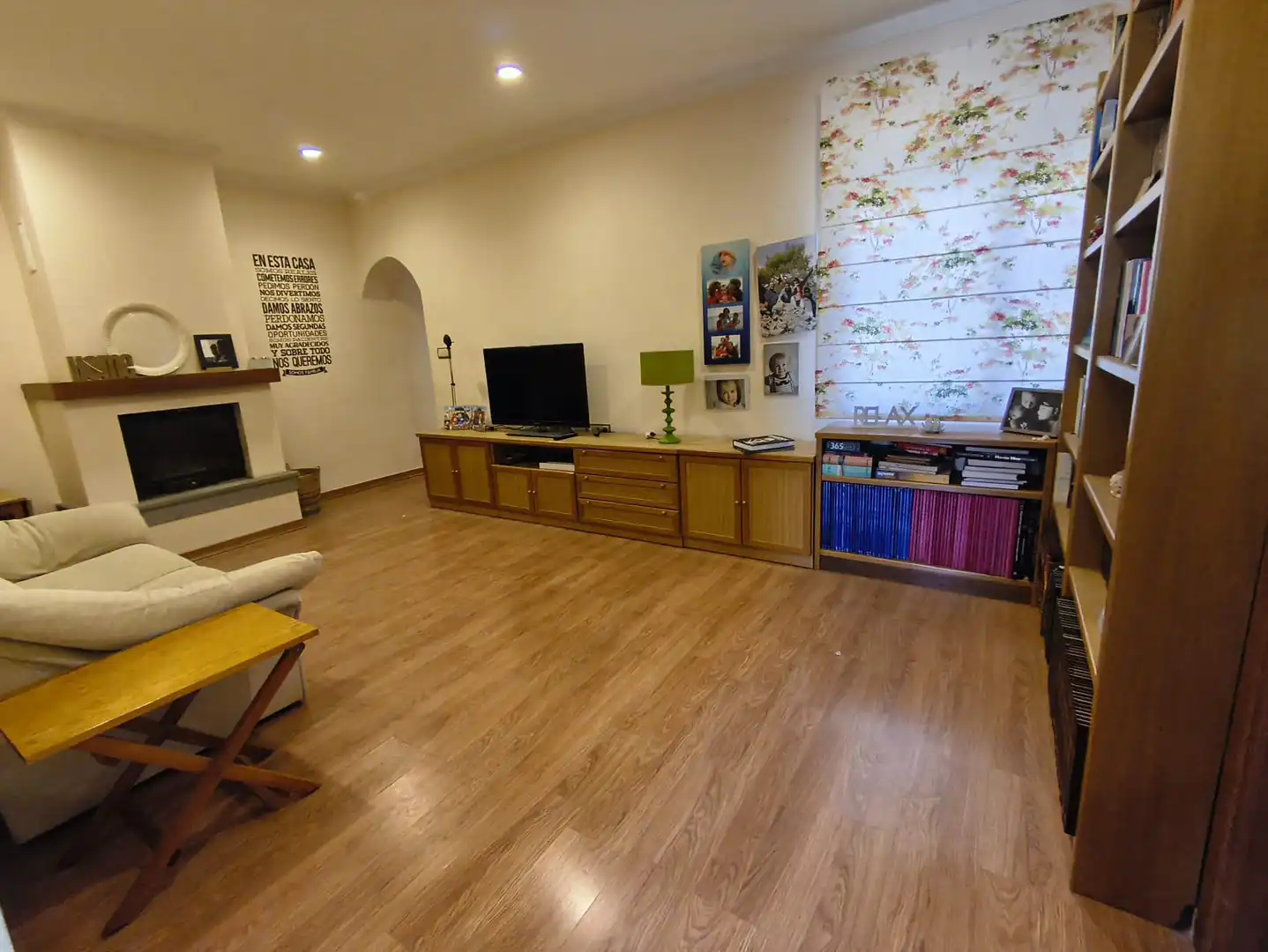 Sala d'estar de Casa adosada en venda en Cartagena amb Aire condicionat, Calefacció i Parquet