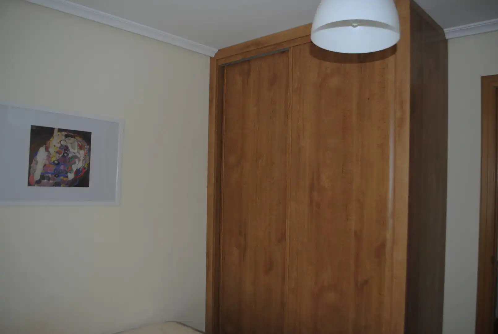 Dormitori de Apartament en venda en Ourense Capital  amb Calefacció, Moblat i Forn