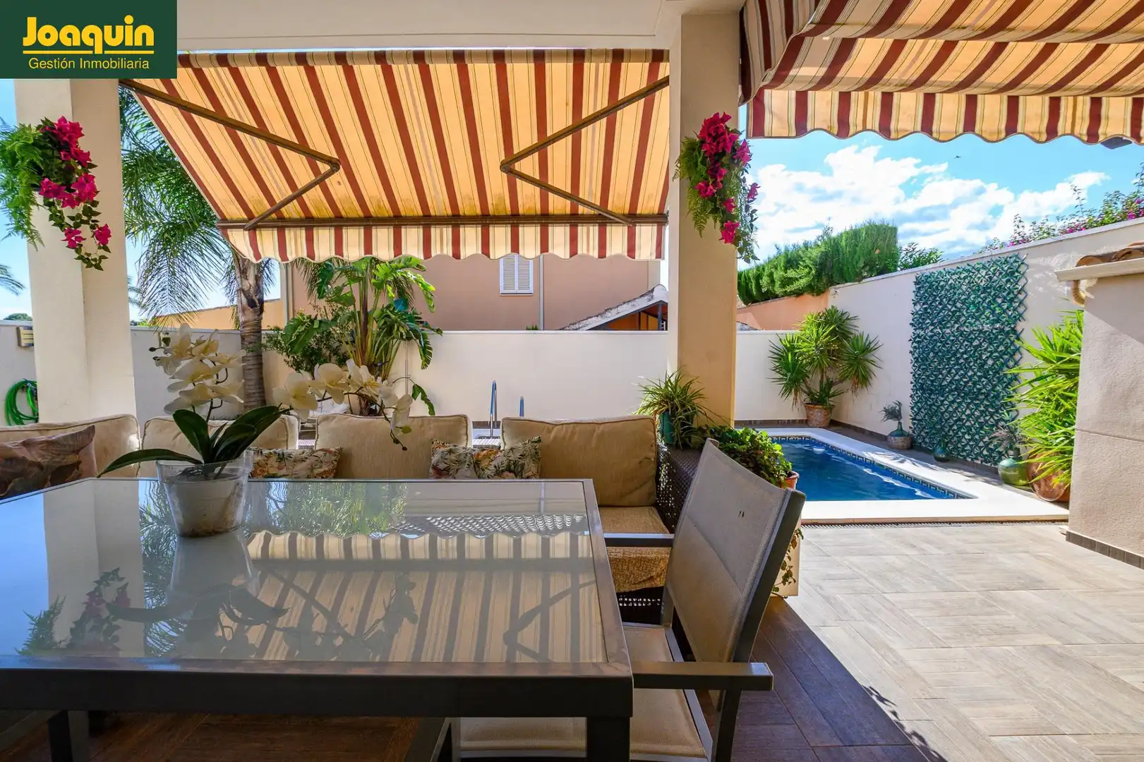 Casa adosada en venda a Paraíso Arenal - La Colina
