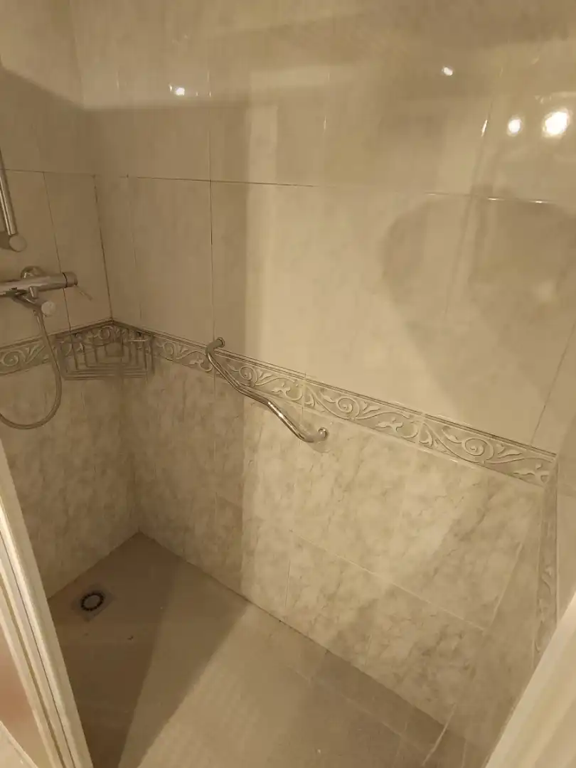 Baño de Piso en venta en Lleida con Calefacción, Parquet y Balcón