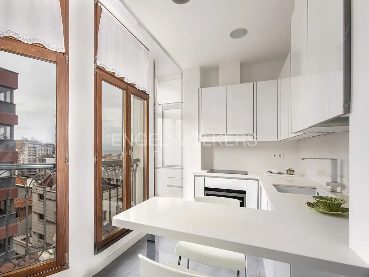 Cocina de Ático en venta en Gijón  con Calefacción, Parquet y Terraza