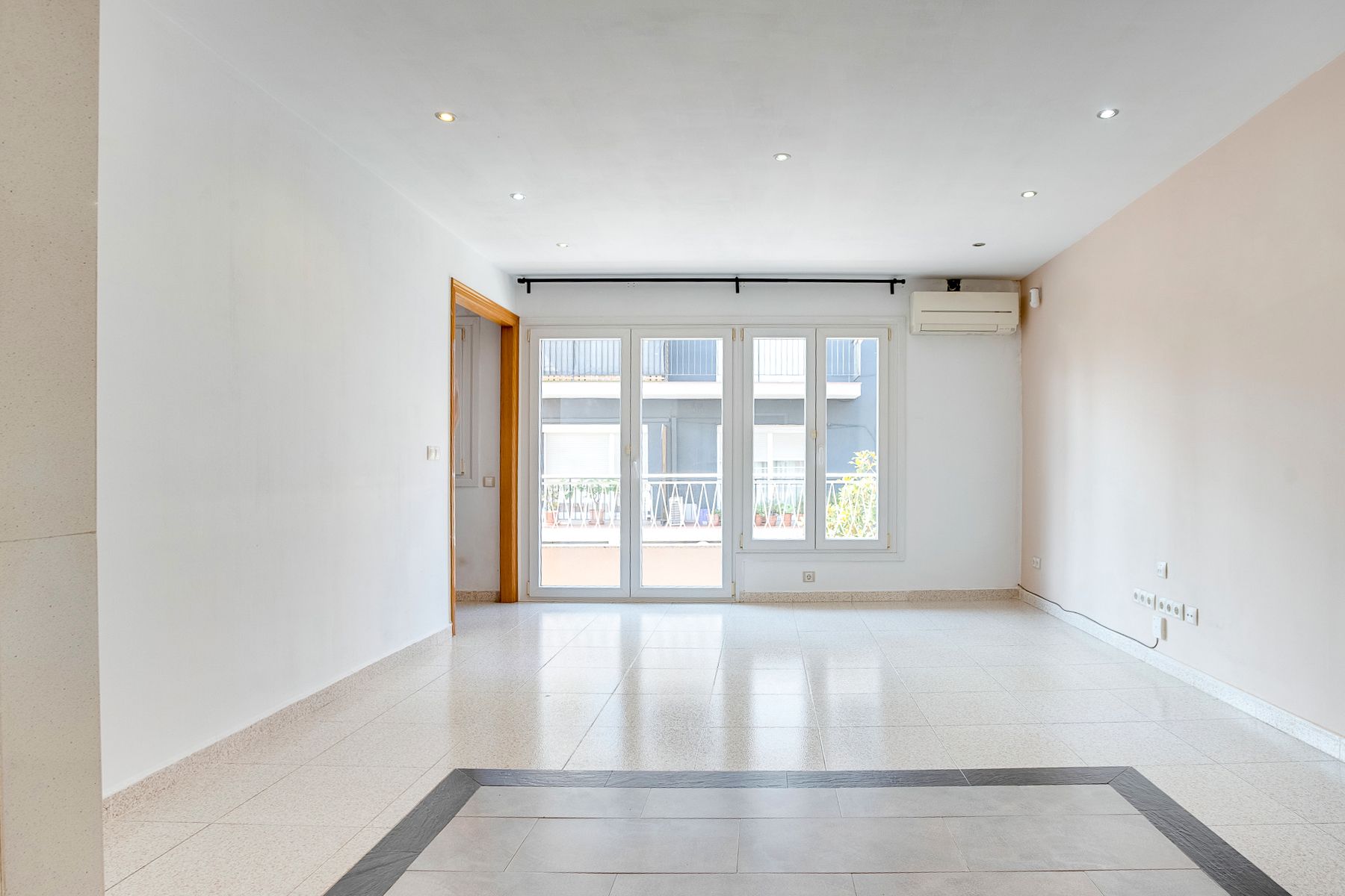 Pis en venda en Canovelles