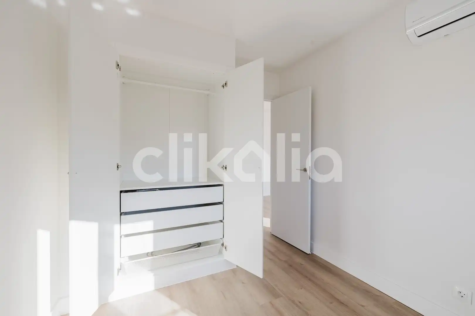 Habitación de Piso en venta en Málaga con Aire acondicionado, Terraza y Balcón