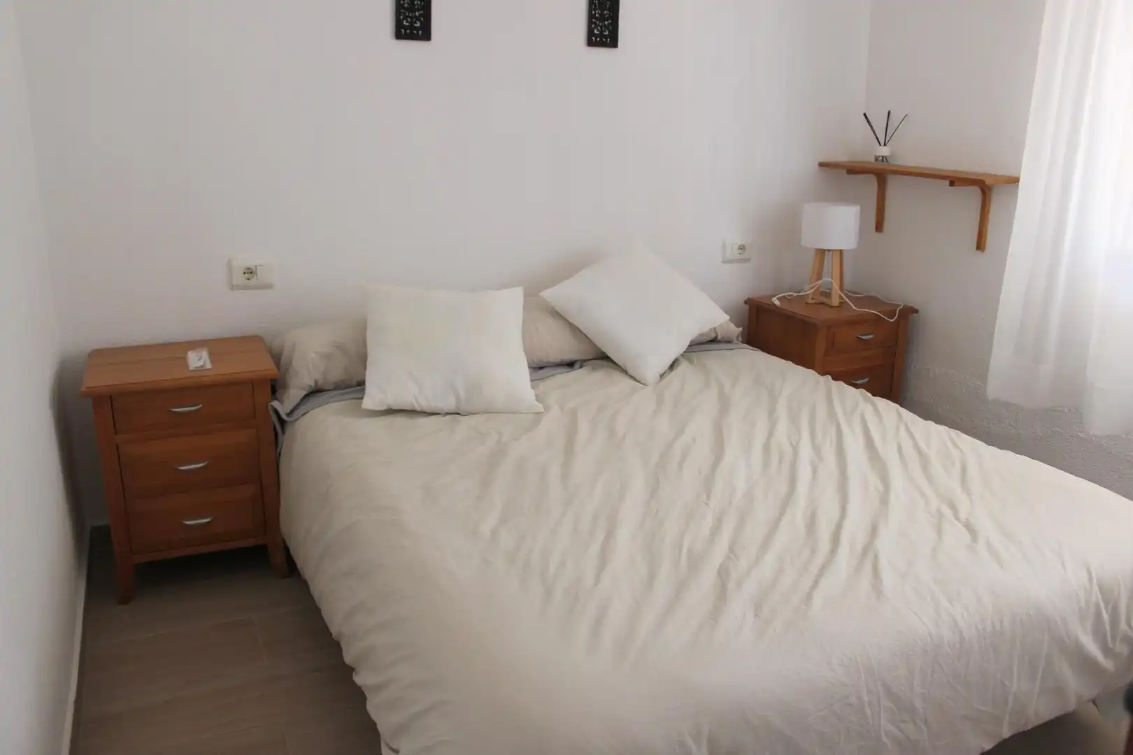 Bedroom of Houses for rent in Oliva  with Air Conditioner, Heating and Private garden