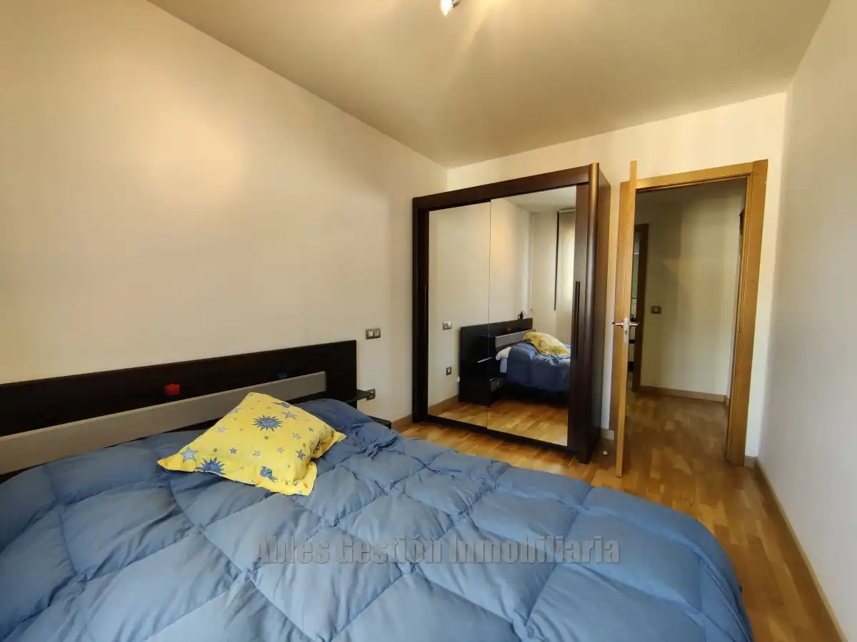 Habitación de Piso de alquiler en Oviedo  con Calefacción y Terraza
