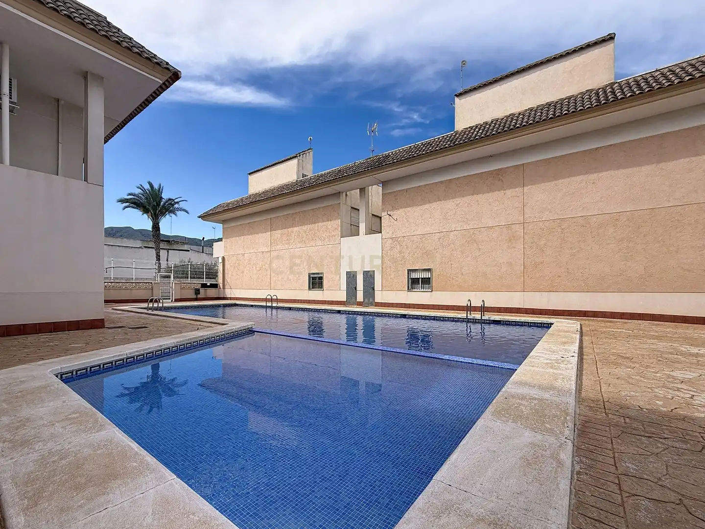 Piscina de Casa adosada en venda en Granja de Rocamora amb Aire condicionat i Piscina comunitària