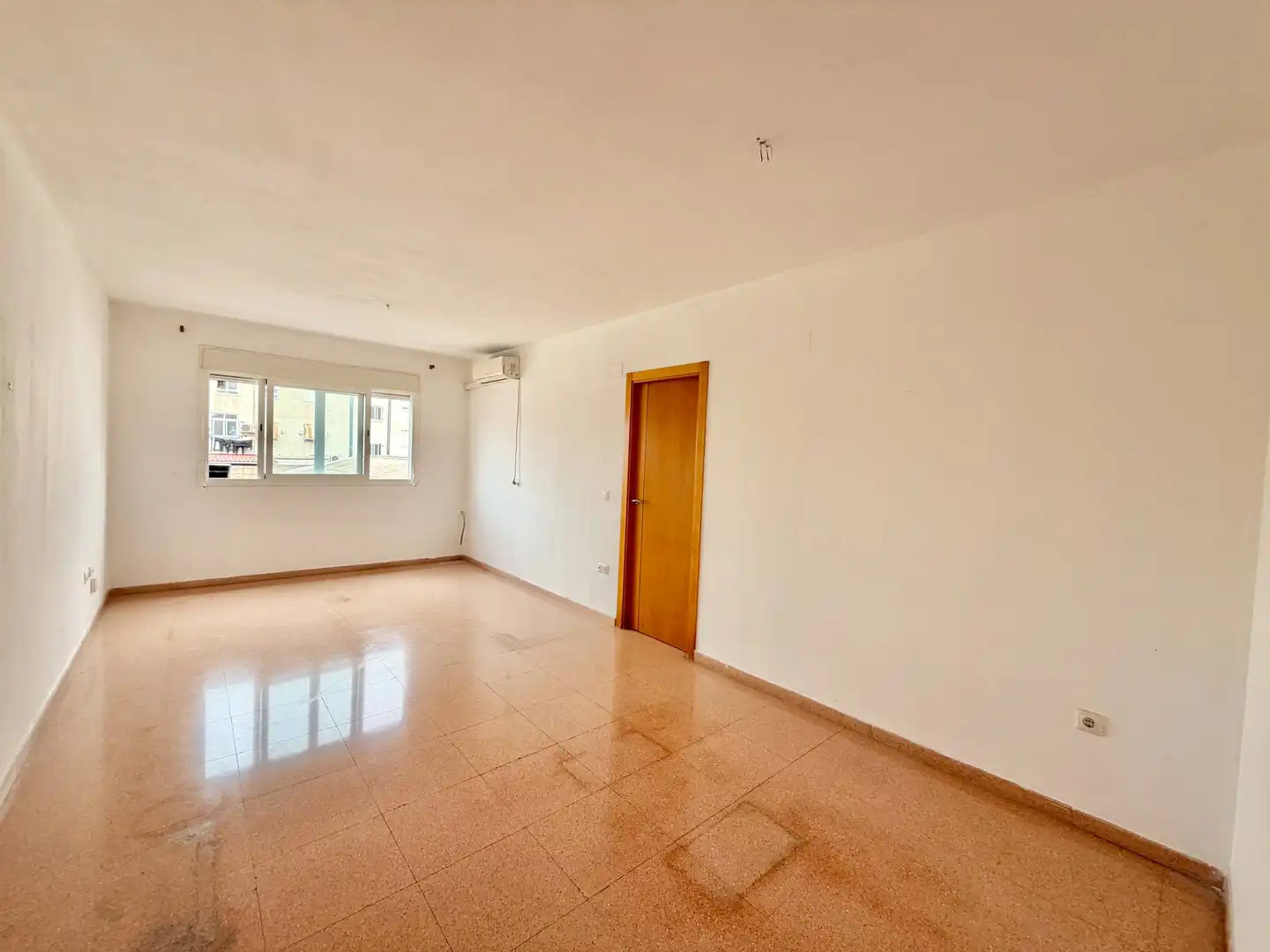 Sala de estar de Piso en venta en Alicante / Alacant