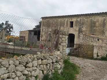 Country house for sale in Llubí