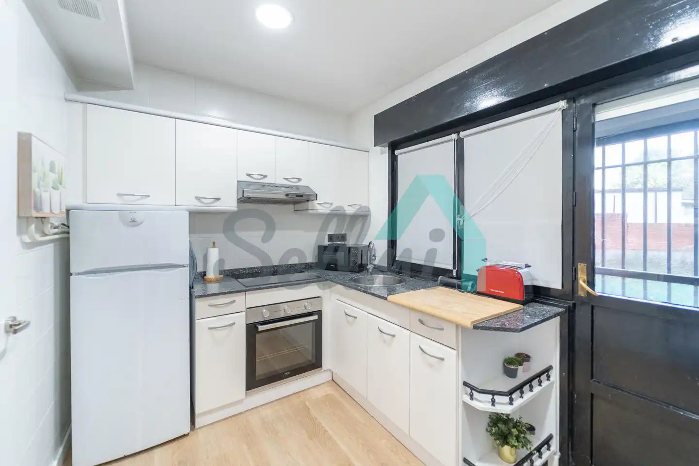 Cocina de Planta baja de alquiler en Oviedo  con Calefacción, Terraza y Amueblado
