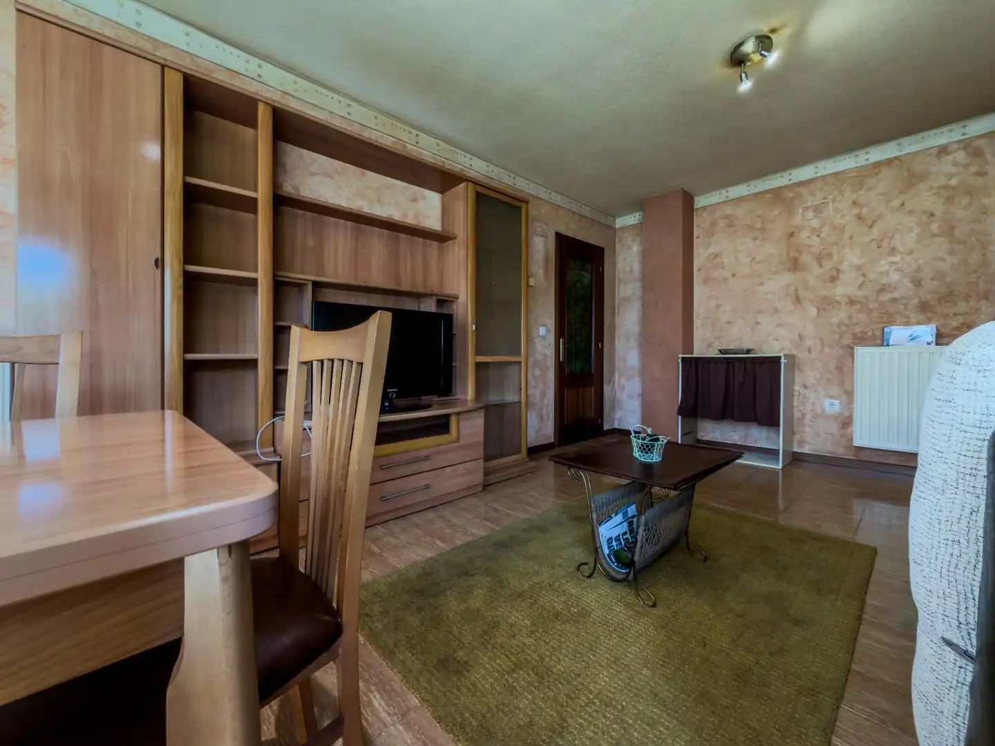 Sala d'estar de Planta baixa en venda en Torrelavega  amb Traster i Moblat