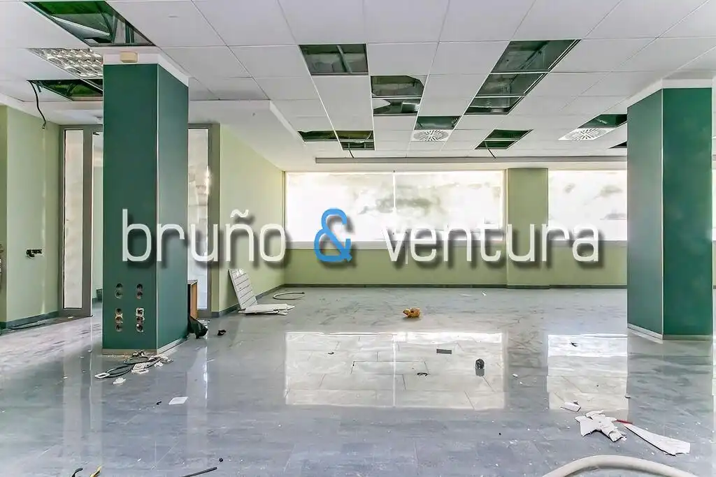 Local comercial en venda a Centre Vila, imagen 10