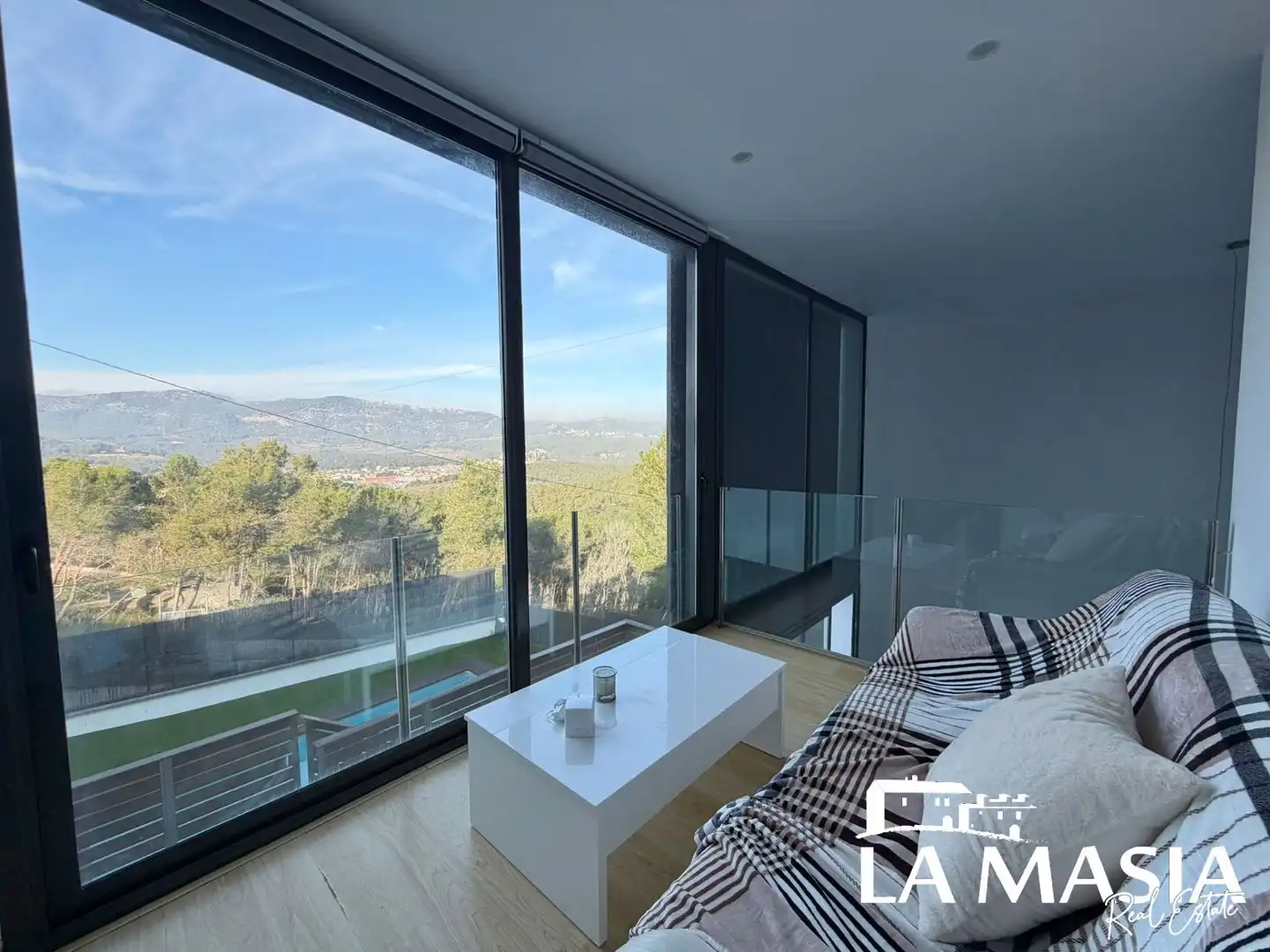Sala de estar de Casa o chalet en venta en Canyelles con Aire acondicionado, Calefacción y Jardín privado