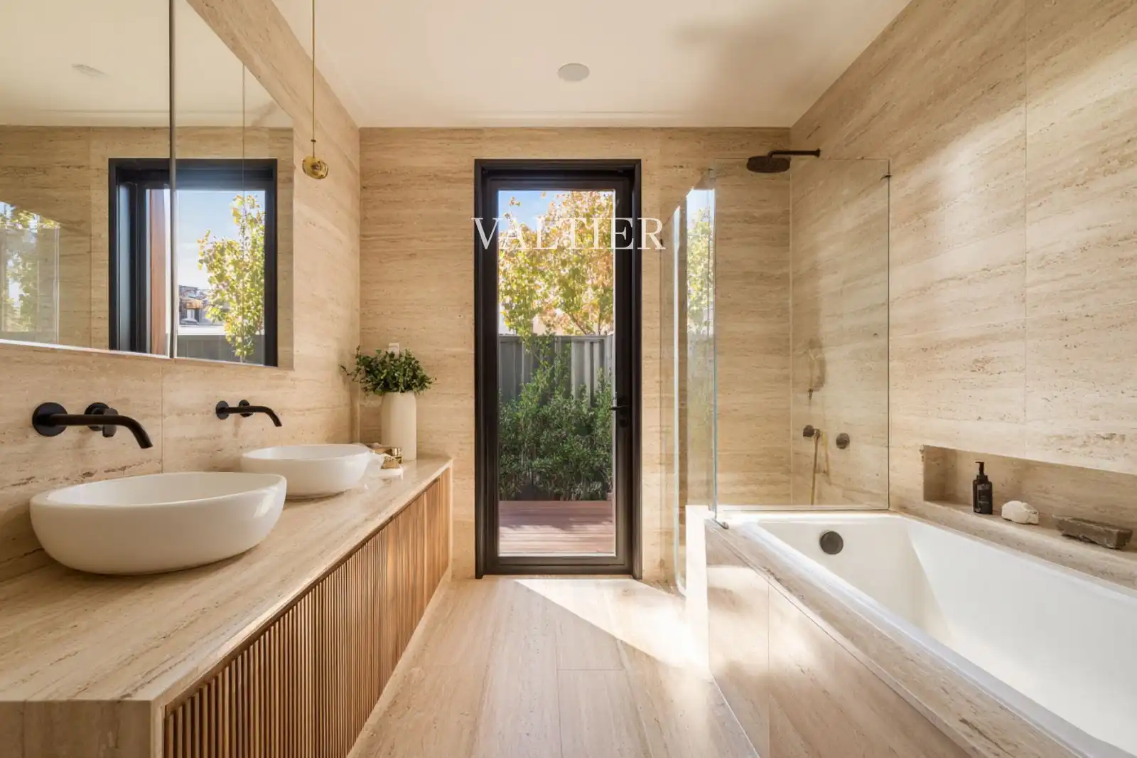 Baño de Casa o chalet en venta en Pozuelo de Alarcón con Aire acondicionado, Calefacción y Piscina