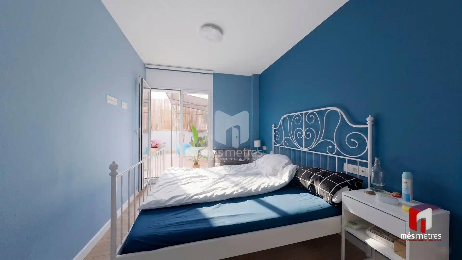 Bedroom of Flat for sale in El Masnou  with Air Conditioner, Heating and Terrace