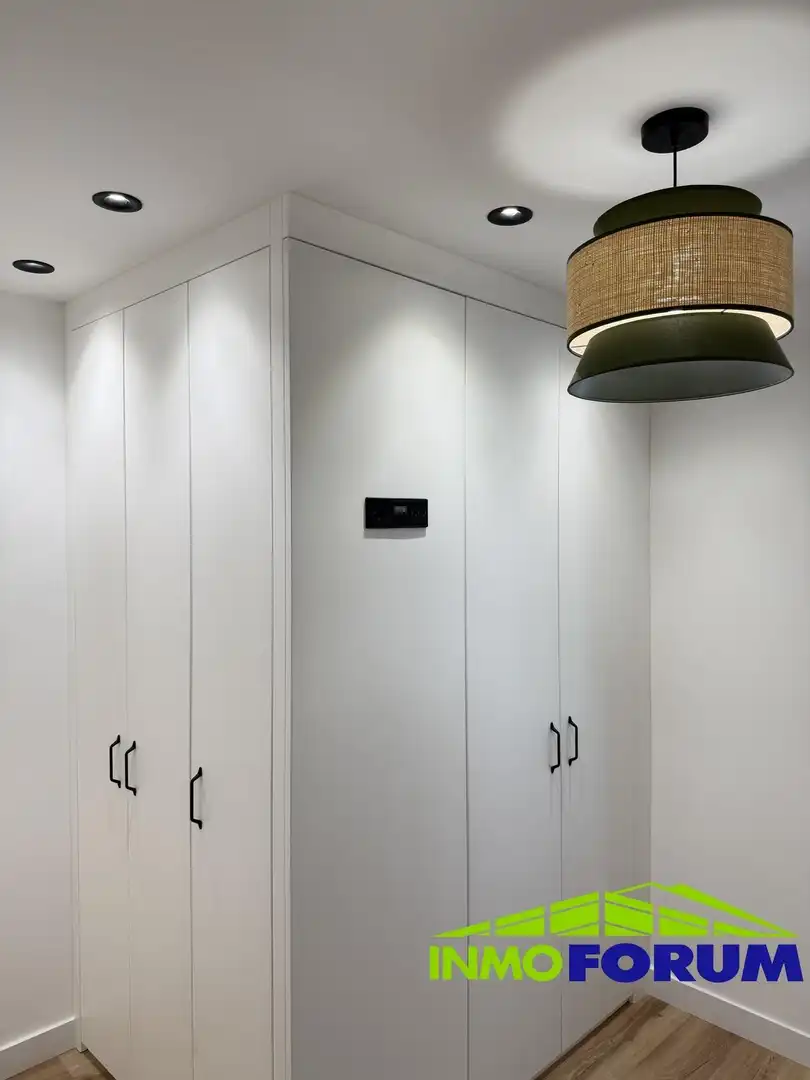 Piso en venta en A Coruña Capital  con Calefacción y Trastero