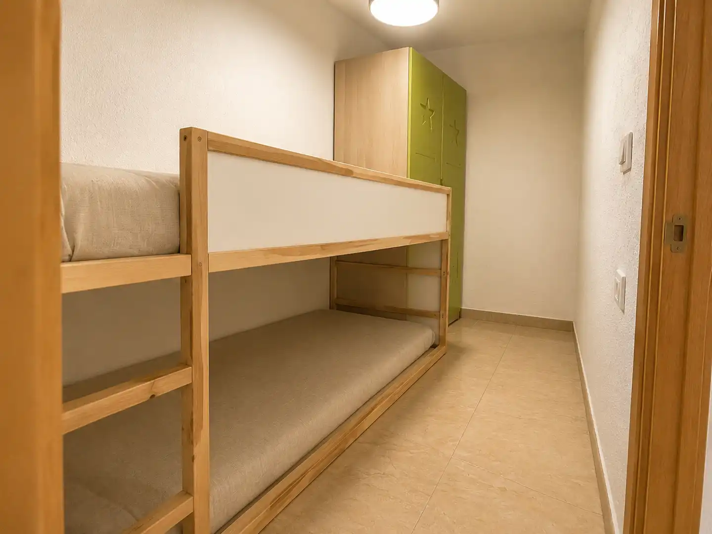 Bedroom of Flat for sale in Santa Coloma de Gramenet  with Air Conditioner, Heating and Washing machine