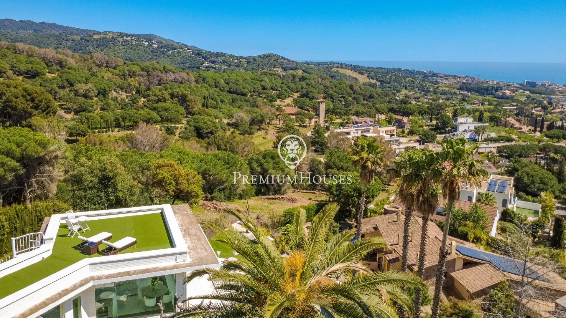 Vista exterior de Casa o xalet en venda en Alella amb Calefacció, Jardí privat i Terrassa