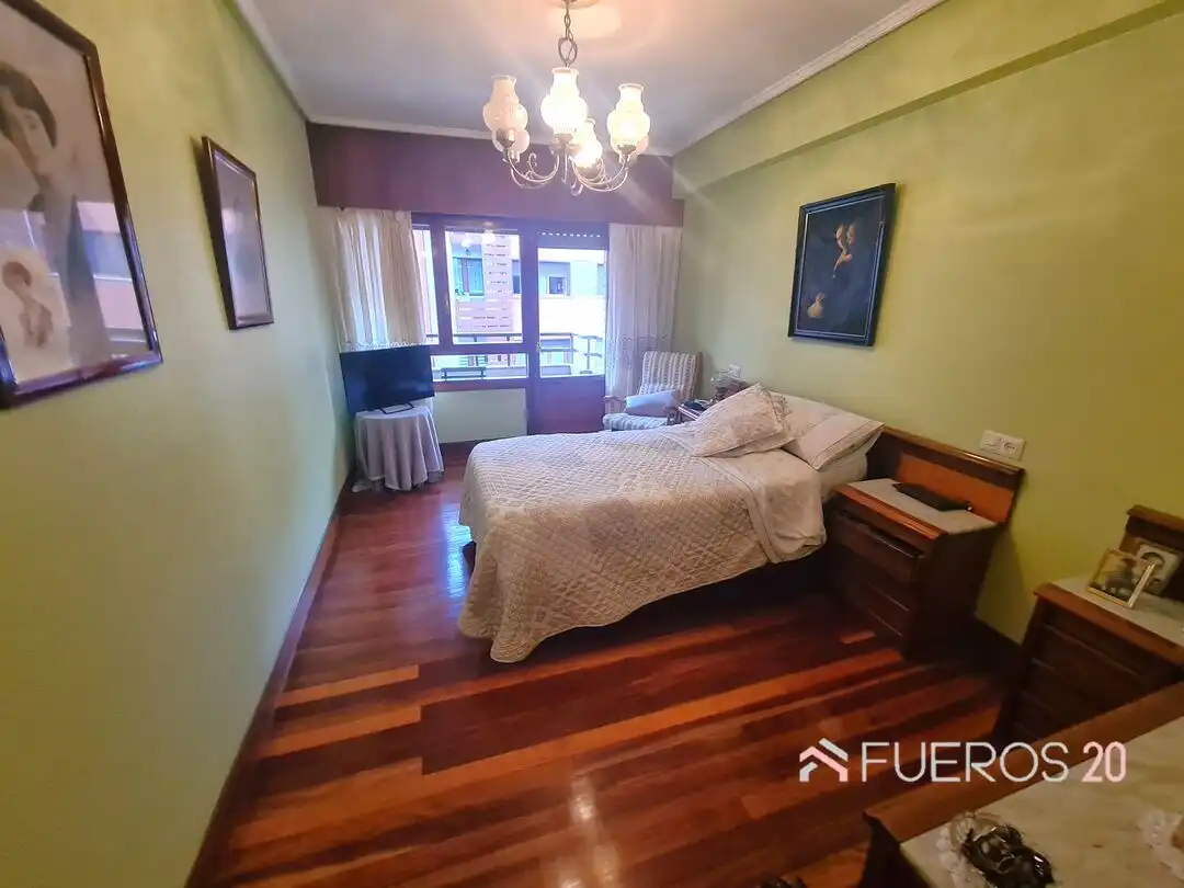 Sala de estar de Piso en venta en Barakaldo  con Calefacción, Terraza y Trastero