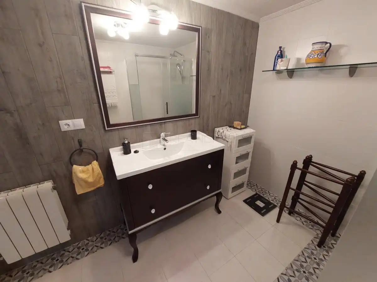 Casa con piscina en venta en Condado de Treviño, imagen 13