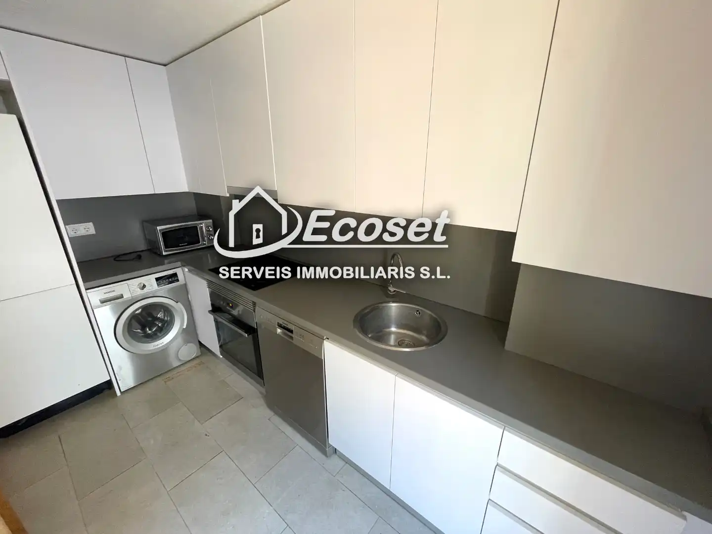 Kitchen of Duplexes for sale in Vallirana  with Air Conditioner, Heating and Oven