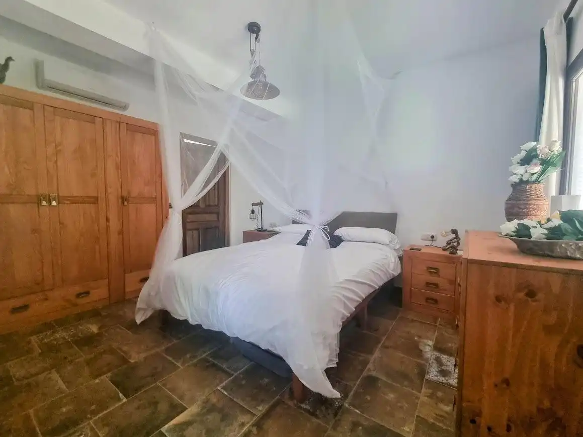 Habitación de Casa o chalet en venta en Alhaurín El Grande con Jardín privado y Piscina comunitaria