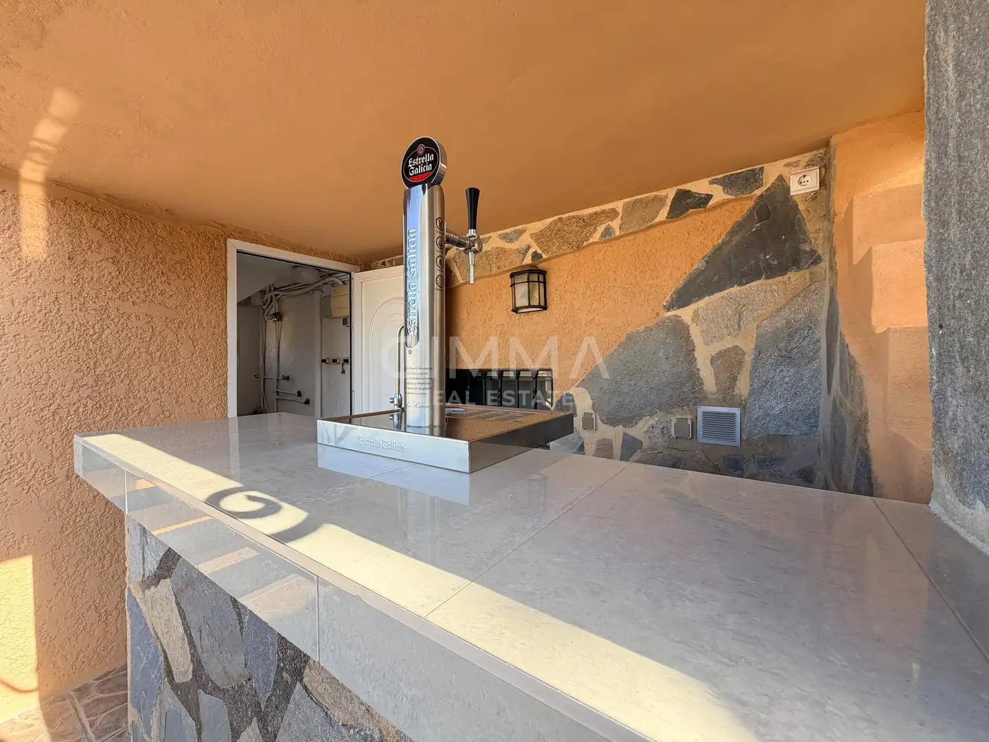 Terrace of Detached homes for sale in La Nucia  with Air Conditioner, Heating and Private garden