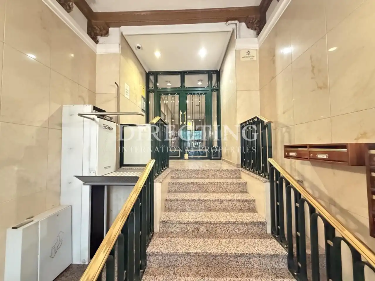 Wohnung mit Aufzug zum Verkauf in Calle de Alcántara, imagen 2