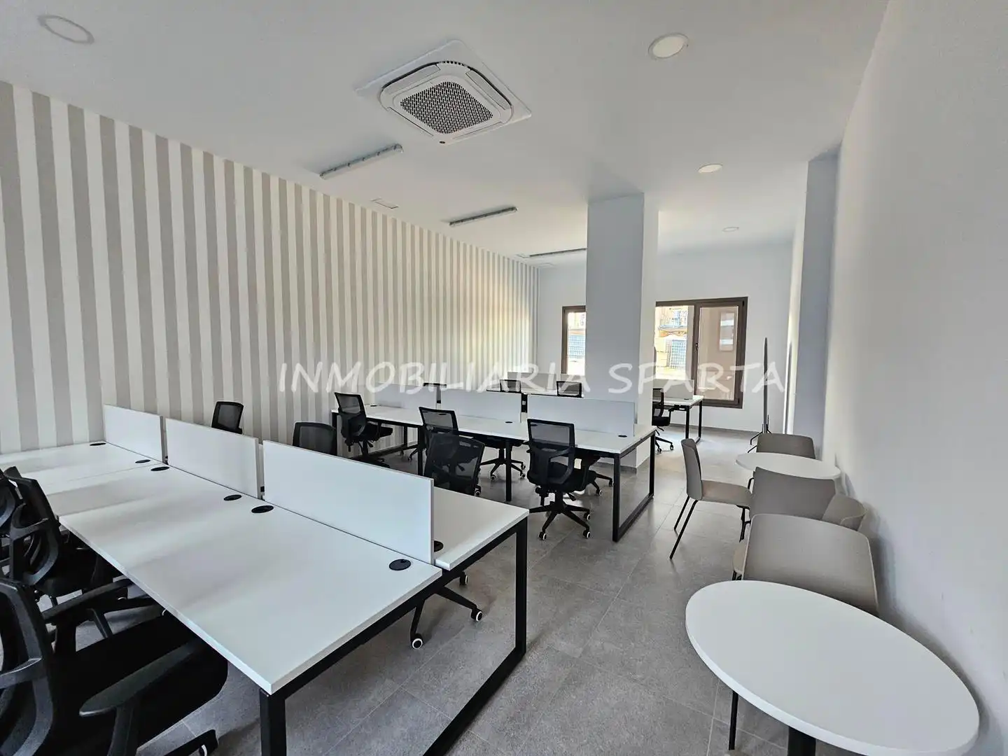 Flat for rent in Tomares  with Air Conditioner, Heating and Terrace