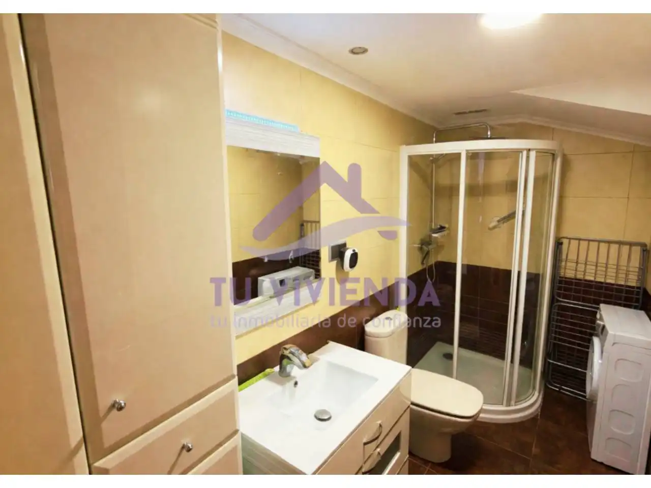 Bathroom of Flat for sale in Valladolid  with Air Conditioner, Heating and Parquet flooring