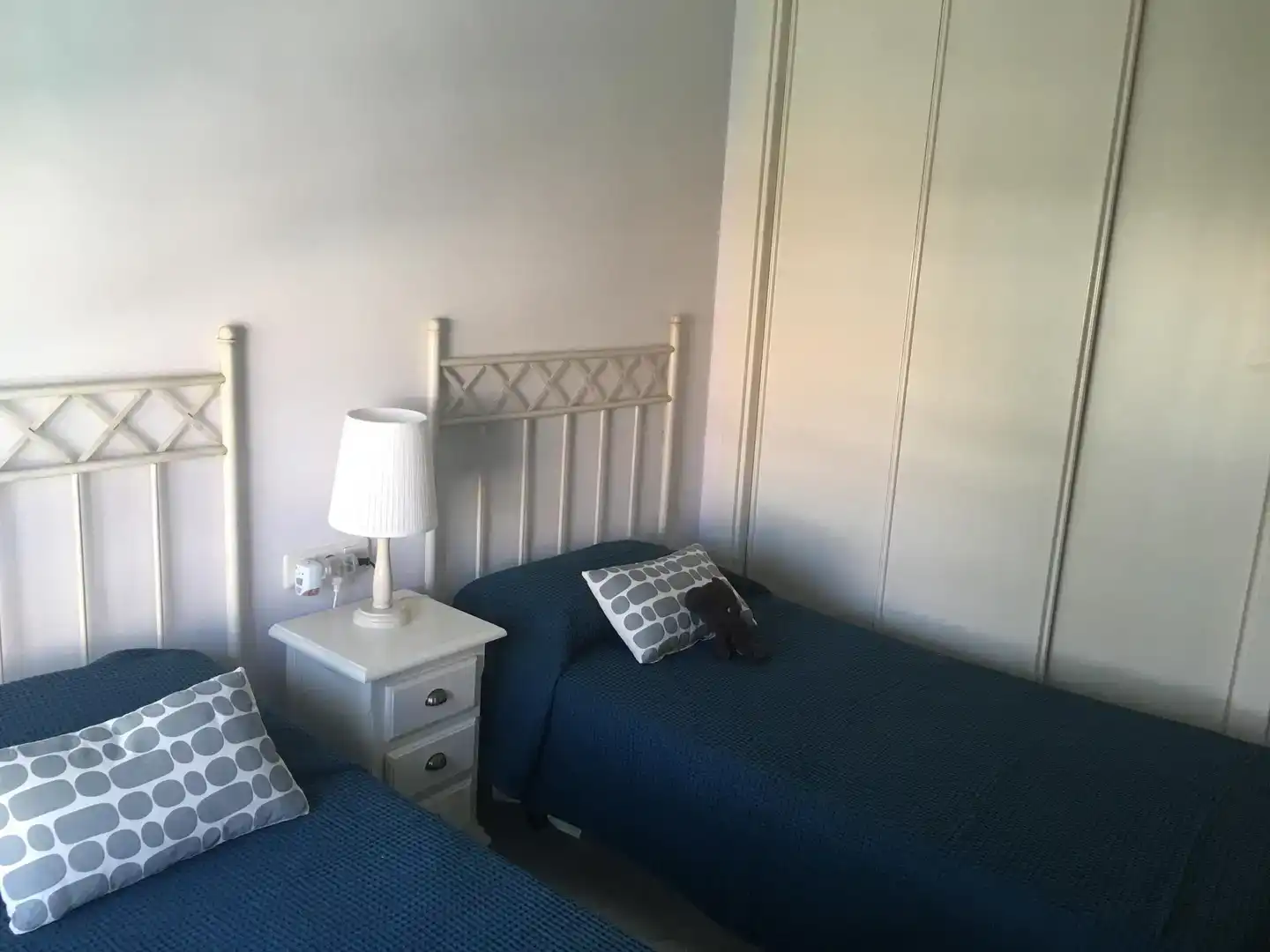 Schlafzimmer von Wohnung zur Miete in Rota mit Klimaanlage, Privatgarten und Schwimmbad