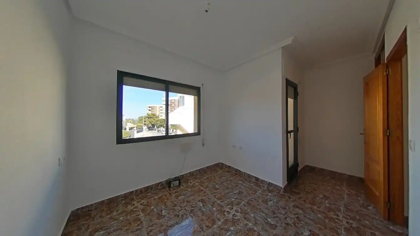Semi-detached house with pool for sale in C/ Mayor, imagen 17