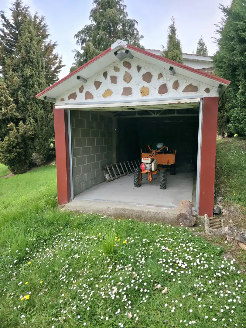 Aparcament de Casa o xalet en venda en Pomar de Valdivia amb Calefacció, Jardí privat i Terrassa