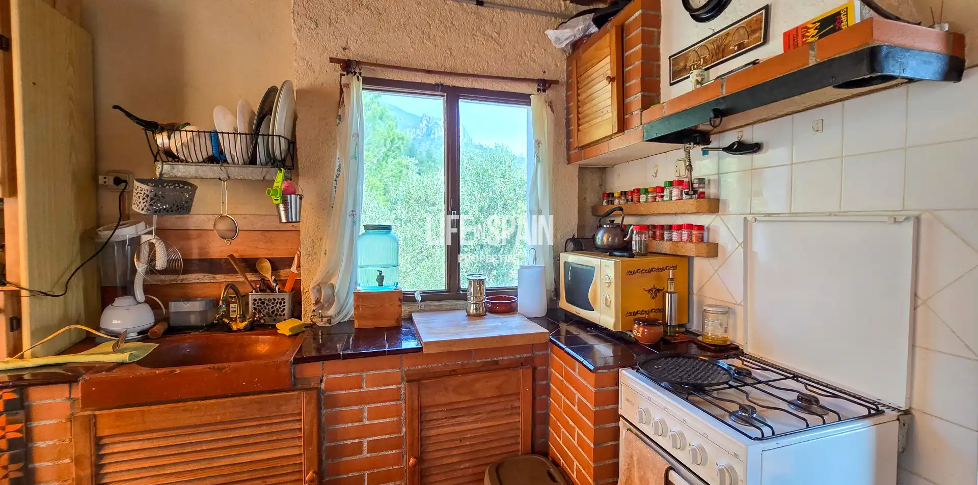 Cuina de Finca rústica en venda en Roquetes amb Aire condicionat, Calefacció i Jardí privat