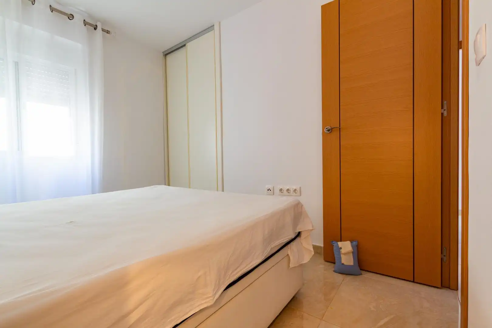 Piso con terraza en venta en Calle POETA MARTINEZ PARRA, imagen 17