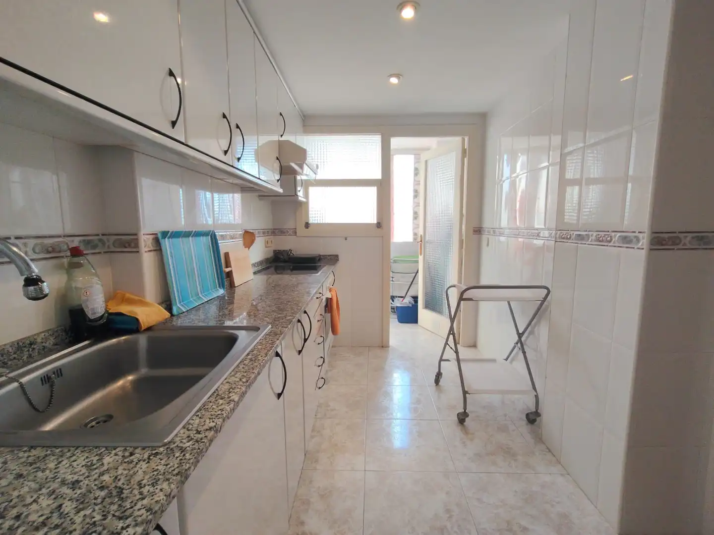 Cocina de Apartamento en venta en Gandia con Aire acondicionado, Terraza y Amueblado