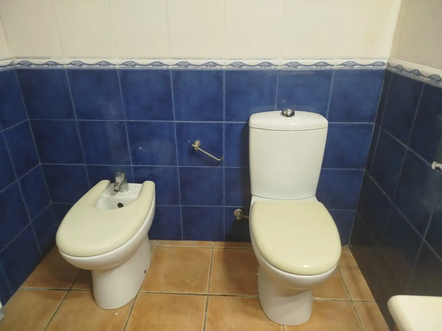 Baño de Planta baja en venta en Badalona con Calefacción