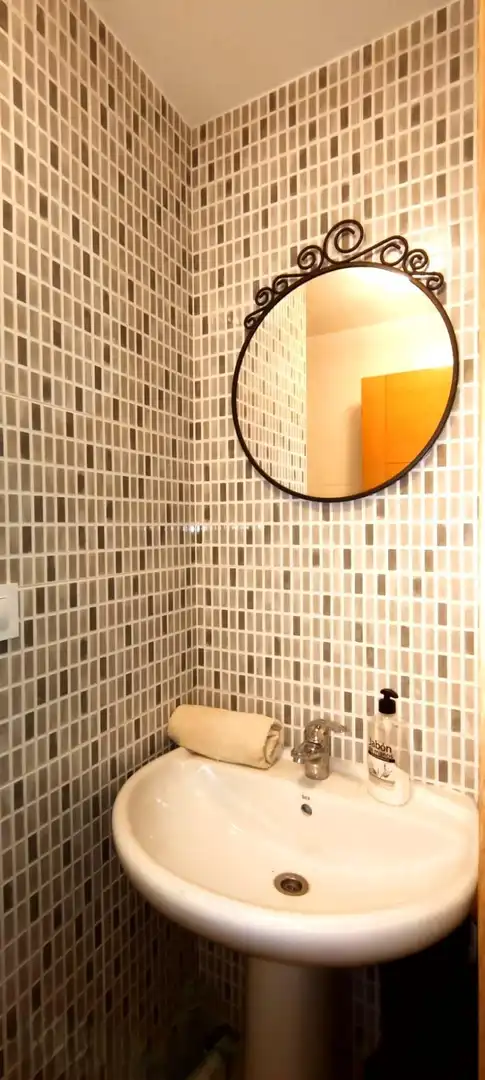 Baño de Planta baja en venta en El Astillero   con Calefacción, Trastero y Amueblado