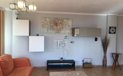 Sala d'estar de Apartament en venda en Elche / Elx amb Aire condicionat, Terrassa i Piscina