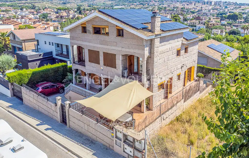 Casa amb terrassa en venda a Alella, imagen 42