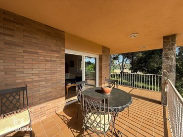 Casa amb jardí en venda a Olof Palme
