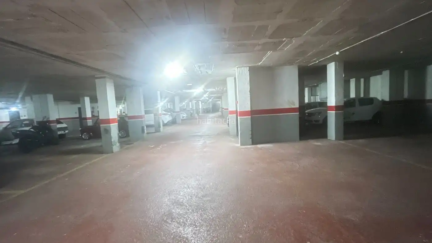 Garatge en venda a Carrer Ancianitat, Zona Esportiva