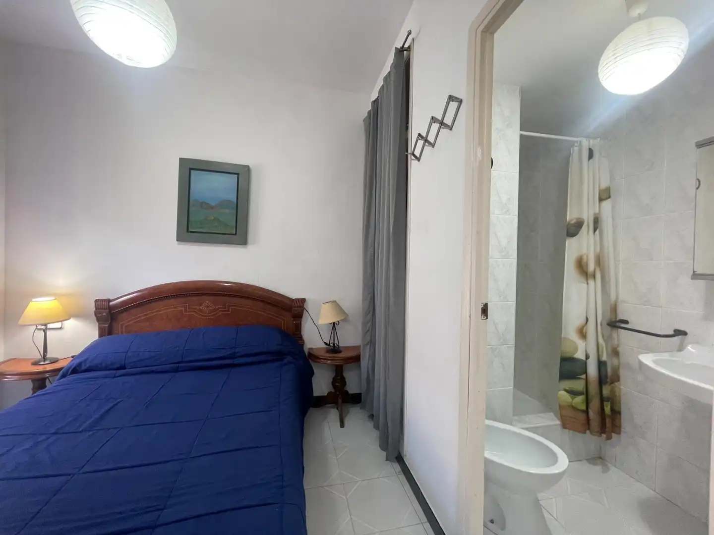 Habitación de Apartamento de alquiler en Requena con Balcón